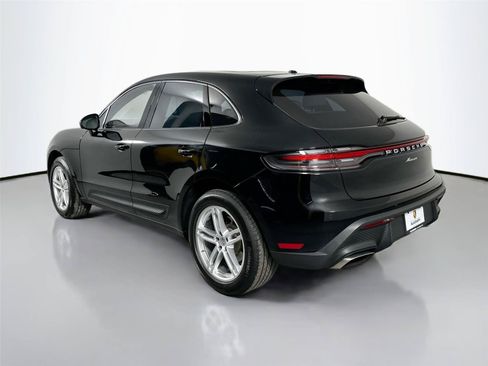 Certified 2024 Porsche Macan AWD/4WD image 3
