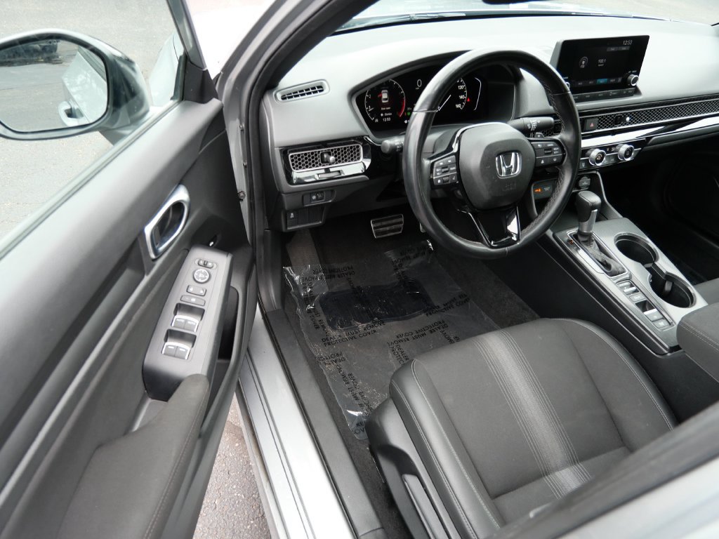 Used 2025 Honda Civic Sport image 10