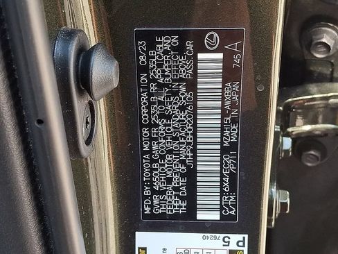 Used 2024 Lexus UX 250h AWD w/ Premium Package image 30