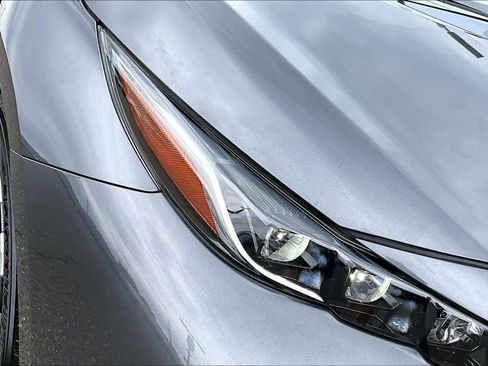 Used 2020 Toyota Prius Prime LE FWD image 27