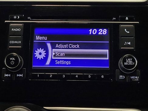 Used 2017 Honda Fit LX image 25