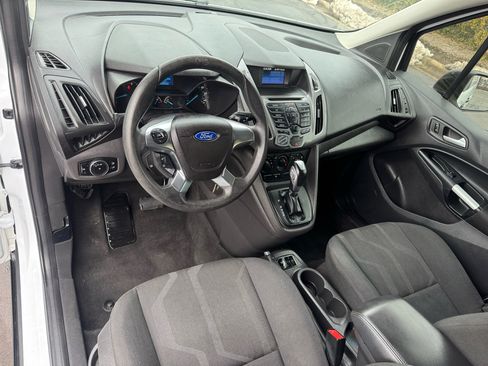 Used 2016 Ford Transit Connect XLT image 11