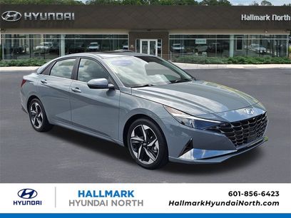 Used 2022 Hyundai Elantra SEL w/ Convenience + Premium Package