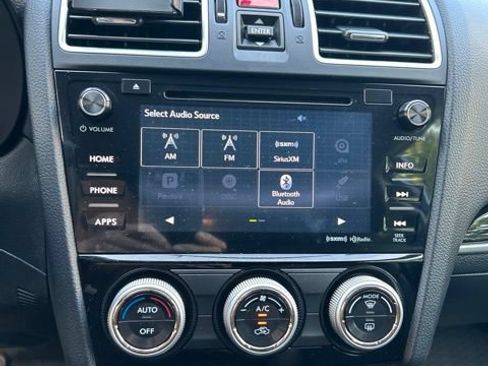 Used 2018 Subaru Forester 2.5i Premium w/ Protection Package #1 AWD/4WD image 13