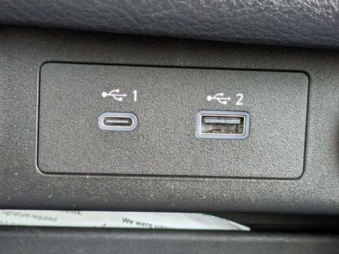 Used 2023 Nissan Rogue SV image 24