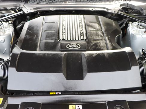 Used 2016 Land Rover Range Rover Sport HSE image 41