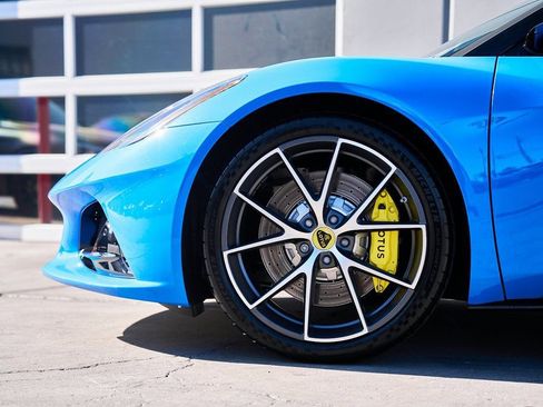 Used 2025 Lotus Emira image 9