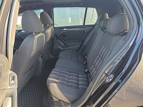 Used 2012 Volkswagen GTI 4-Door image 20