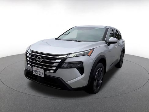 Used 2025 Nissan Rogue SV FWD image 7