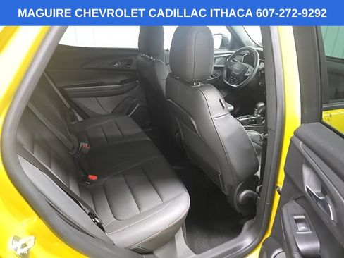 Used 2023 Chevrolet TrailBlazer RS w/ Convenience Package AWD/4WD image 17