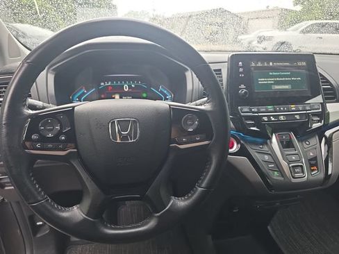 Used 2023 Honda Odyssey Touring image 16
