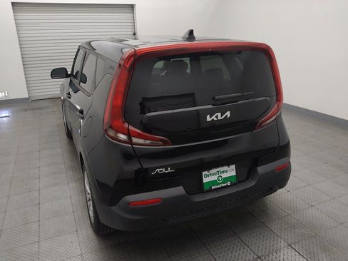 Used 2022 Kia Soul LX FWD image 6