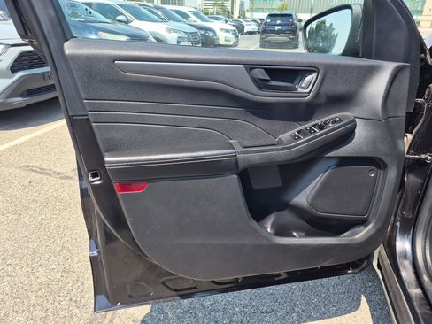 Used 2023 Ford Escape Active AWD/4WD image 14