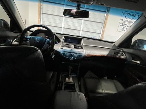 Used 2011 Honda Crosstour EX-L image 8