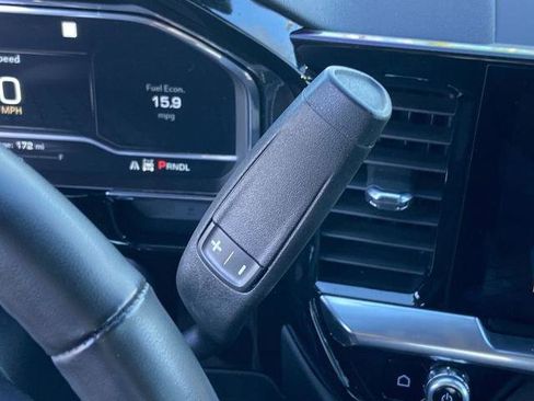 Used 2023 GMC Sierra 1500 Elevation image 12