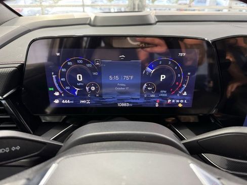 Used 2025 Chevrolet Suburban RST w/ Comfort Package image 19