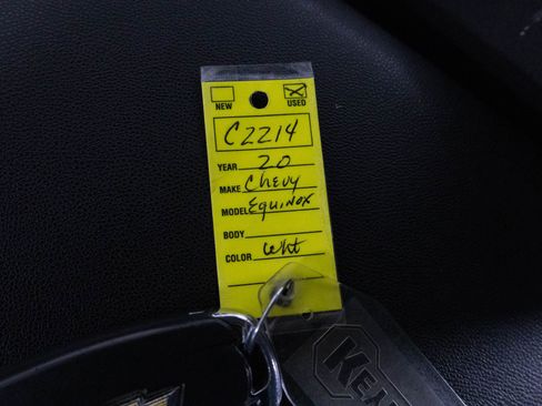 Used 2020 Chevrolet Equinox LS image 26