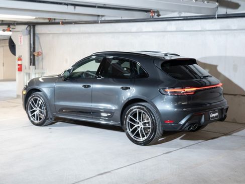 Certified 2026 Porsche Macan AWD/4WD image 3