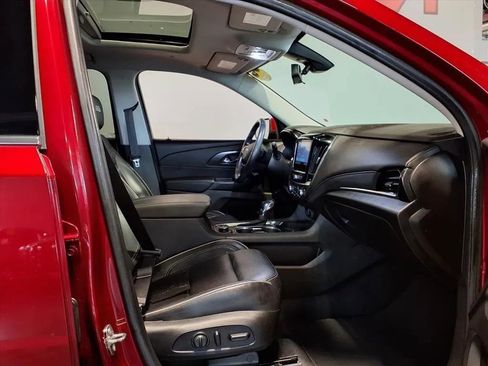 Used 2021 Chevrolet Traverse High Country AWD/4WD image 13