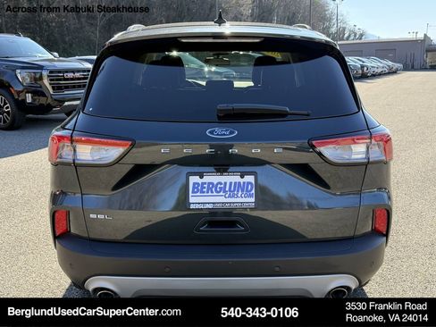 Used 2022 Ford Escape SEL image 5
