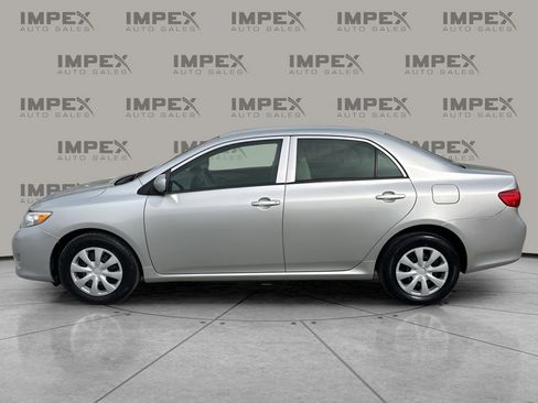 Used 2009 Toyota Corolla LE image 2