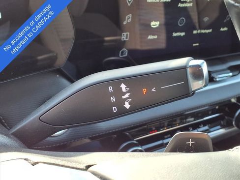 Used 2025 Chevrolet Equinox LT image 20