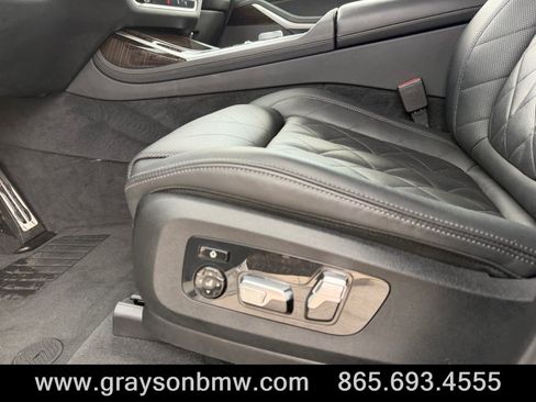 Used 2023 BMW X7 xDrive40i w/ Dynamic Handling Package AWD/4WD image 11