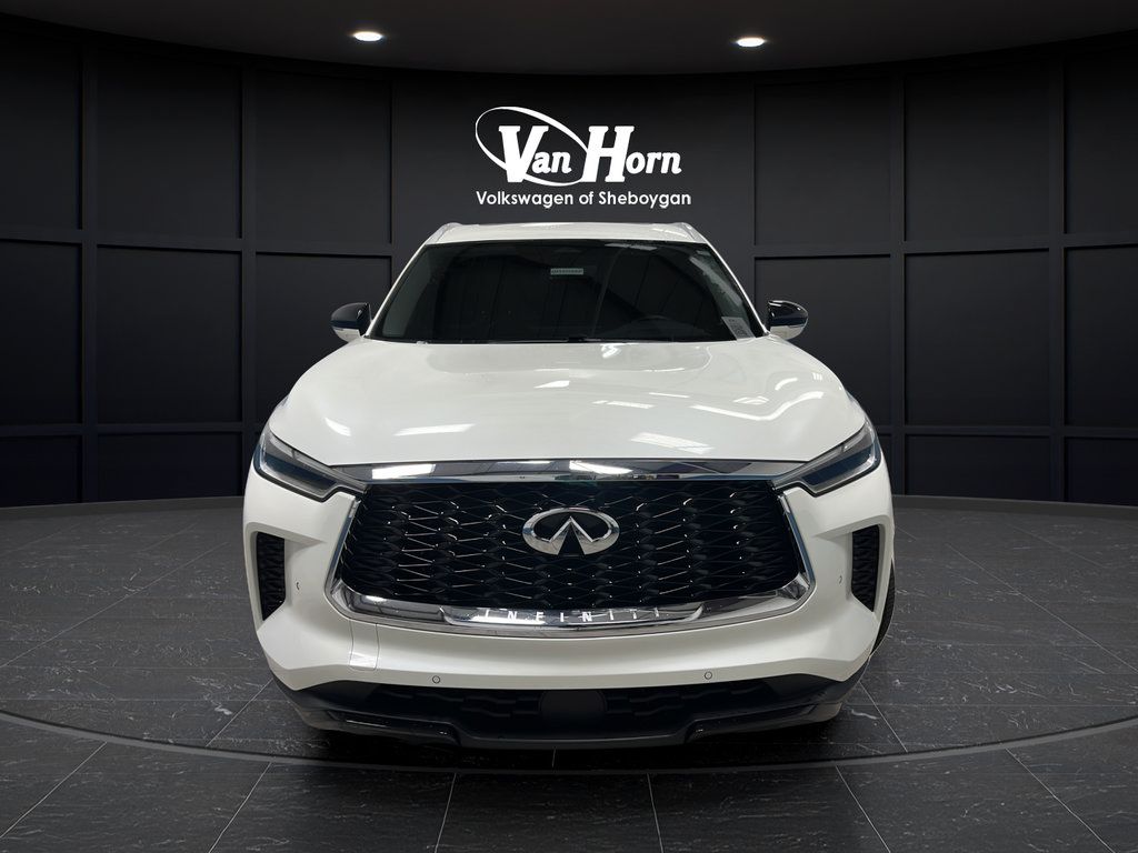 Used 2023 INFINITI QX60 Luxe w/ Cargo Package AWD/4WD image 2