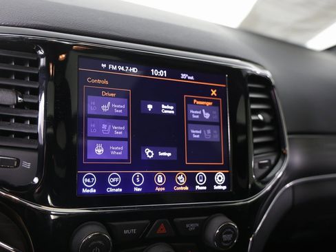 Used 2020 Jeep Grand Cherokee Limited w/ Luxury Group II image 20