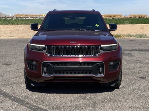 Used 2023 Jeep Grand Cherokee Overland image 16