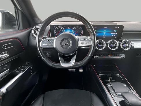 Used 2021 Mercedes-Benz GLB 250 w/ AMG Line image 6