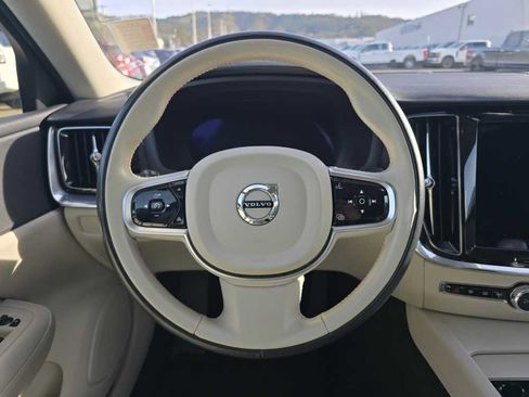 Used 2024 Volvo S60 B5 Core image 11