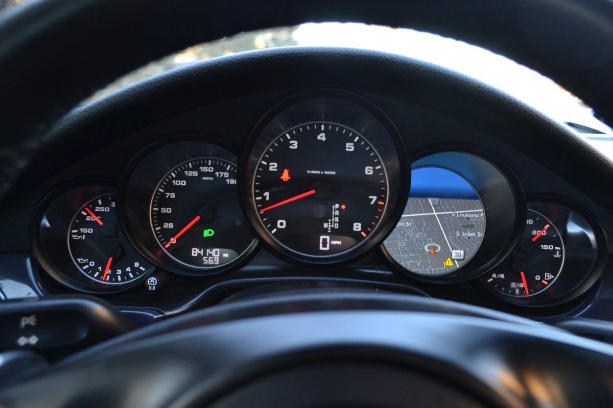 Used 2014 Porsche Panamera 4 w/ Premium Package AWD/4WD image 25