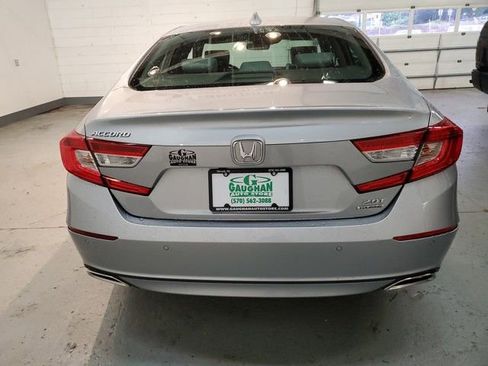 Used 2018 Honda Accord Touring image 5