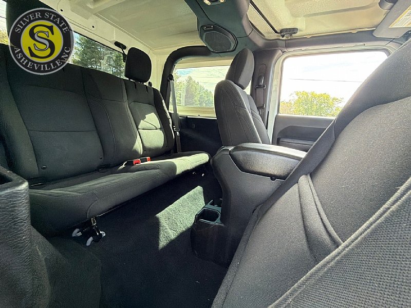 Used 2019 Jeep Wrangler Sport AWD/4WD image 17