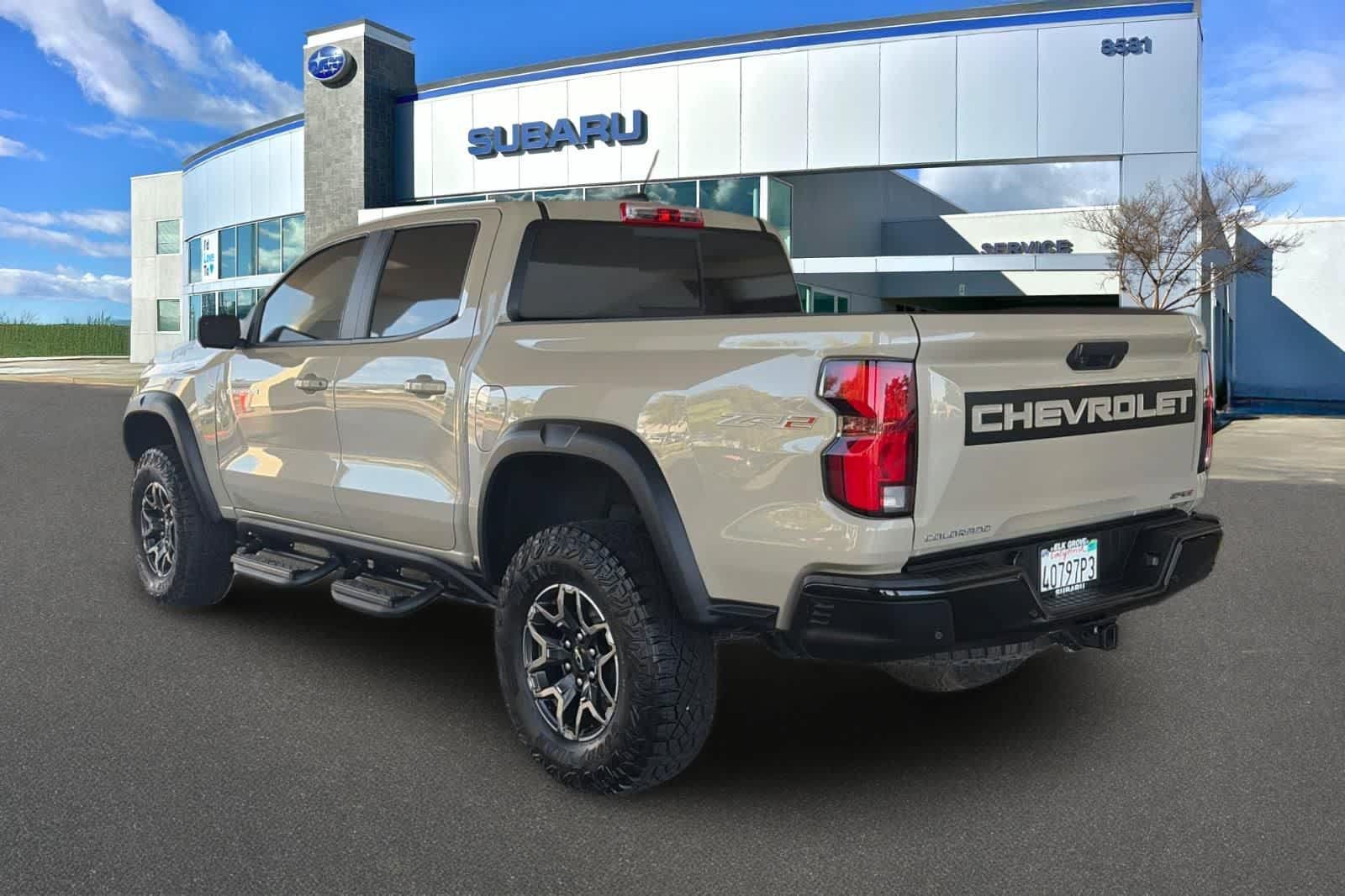 Used 2024 Chevrolet Colorado ZR2 w/ Technology Package AWD/4WD image 8