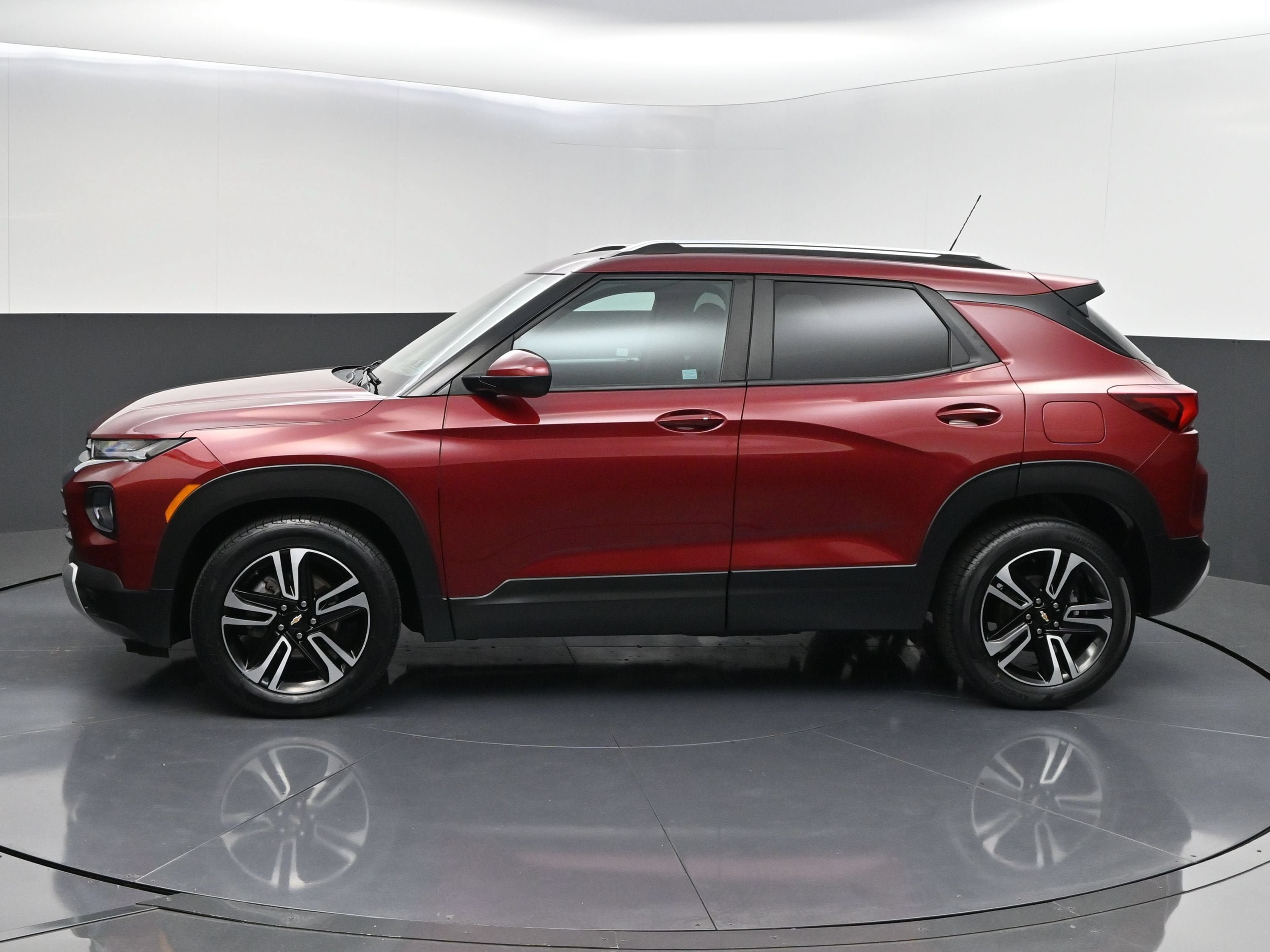 Used 2023 Chevrolet TrailBlazer LT FWD image 5