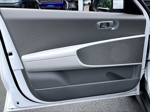 Used 2025 Hyundai Ioniq 6 SEL RWD image 22