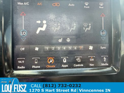 Used 2019 Jeep Cherokee Limited AWD/4WD image 11
