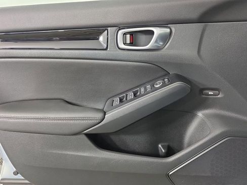 Used 2023 Honda Civic Touring image 34