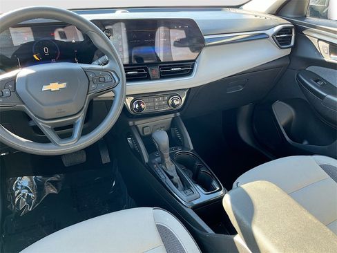 Used 2024 Chevrolet TrailBlazer LT image 20