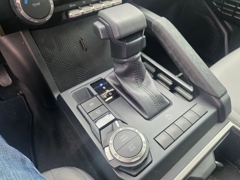 Used 2025 Toyota Tacoma SR5 image 21