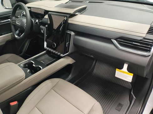 New 2026 GMC Acadia Elevation w/ Black Edition image 8