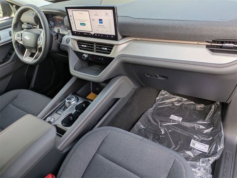 New 2026 Ford Explorer Active image 22