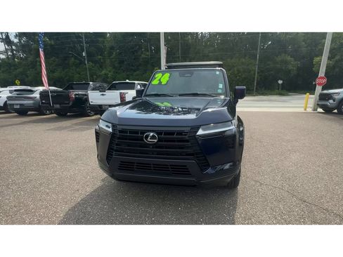 Used 2024 Lexus GX 550 w/ Accessory Package (31) AWD/4WD image 7