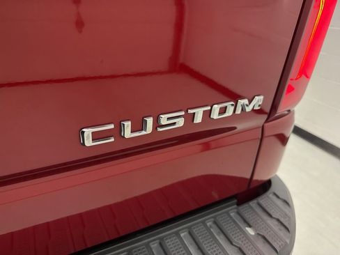 Used 2020 Chevrolet Silverado 1500 Custom Trail Boss w/ Custom Convenience Package AWD/4WD image 10