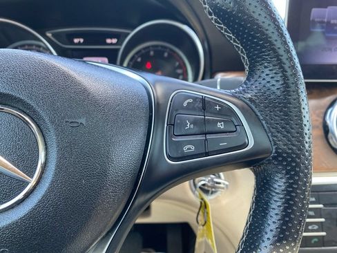 Used 2019 Mercedes-Benz GLA 250 4MATIC image 20