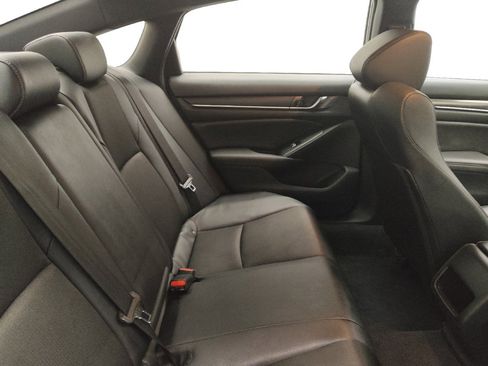 Used 2019 Honda Accord Sport image 19
