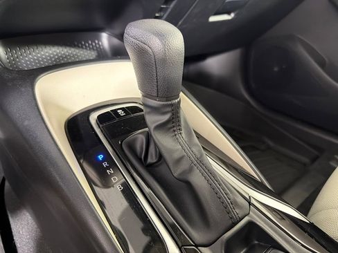 Used 2022 Toyota Corolla LE image 30