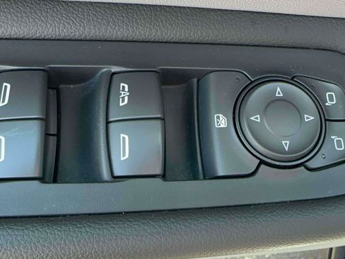 Used 2023 GMC Terrain SLE w/ Driver Convenience Package AWD/4WD image 14